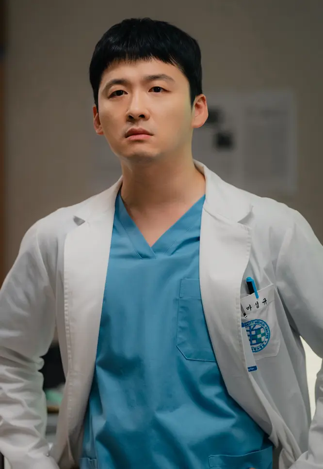 마성규 역 권승우 공식 사진